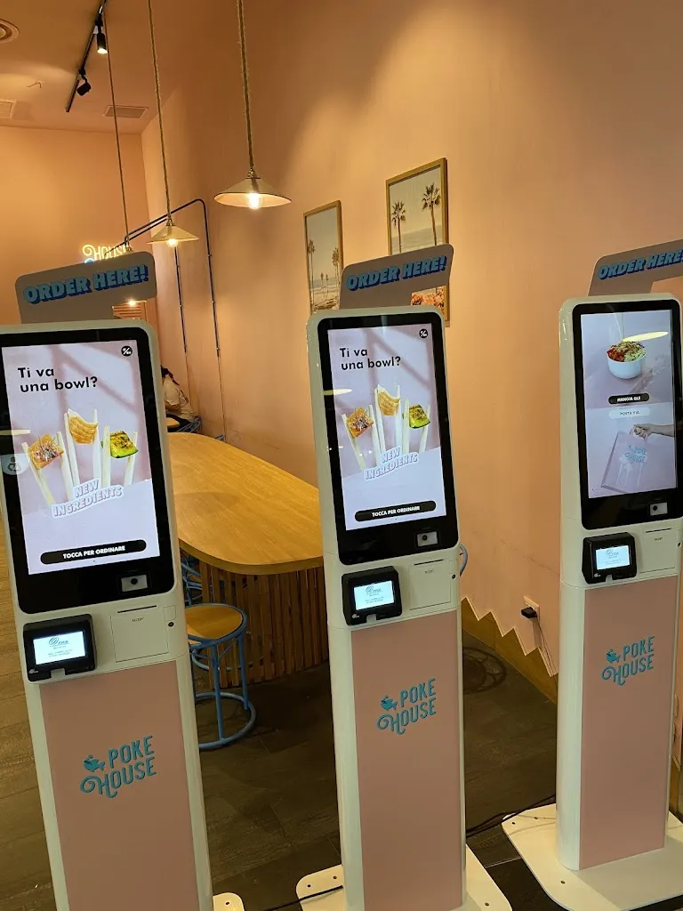 Hazem Kamel_Poke House - Carosello_Carugate_recensione