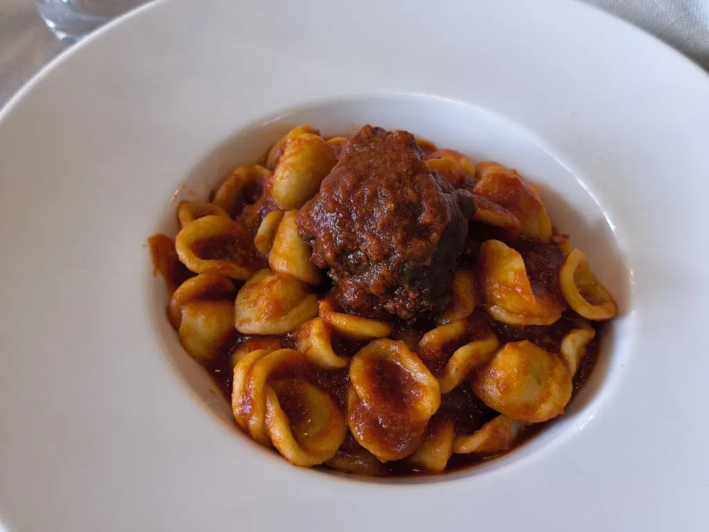 Wandering Grizzly Bear_Ristorante Puglianova_Alberobello_review