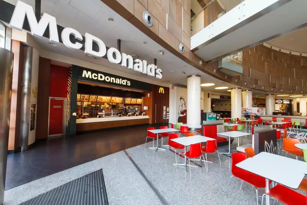 McDonald's_Carugate_slider_image_1