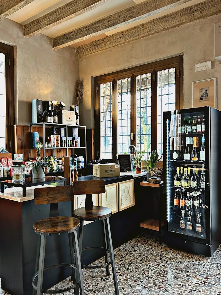 Marcus Emporio Bistro restaurant in Casaletto di Sopra