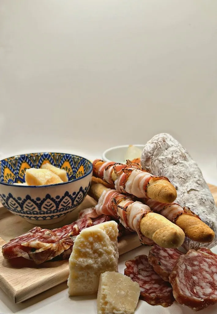 Marcus Emporio Bistro_Casaletto di Sopra_slider_image_2