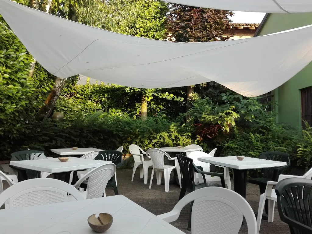 Trattoria Black Moon_Casaletto Vaprio_slider_image_1