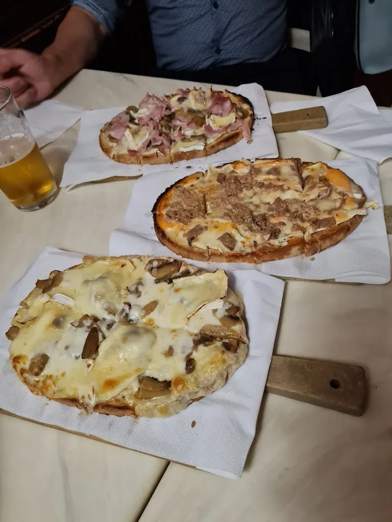 Trattoria Black Moon_Casaletto Vaprio_slider_image_2