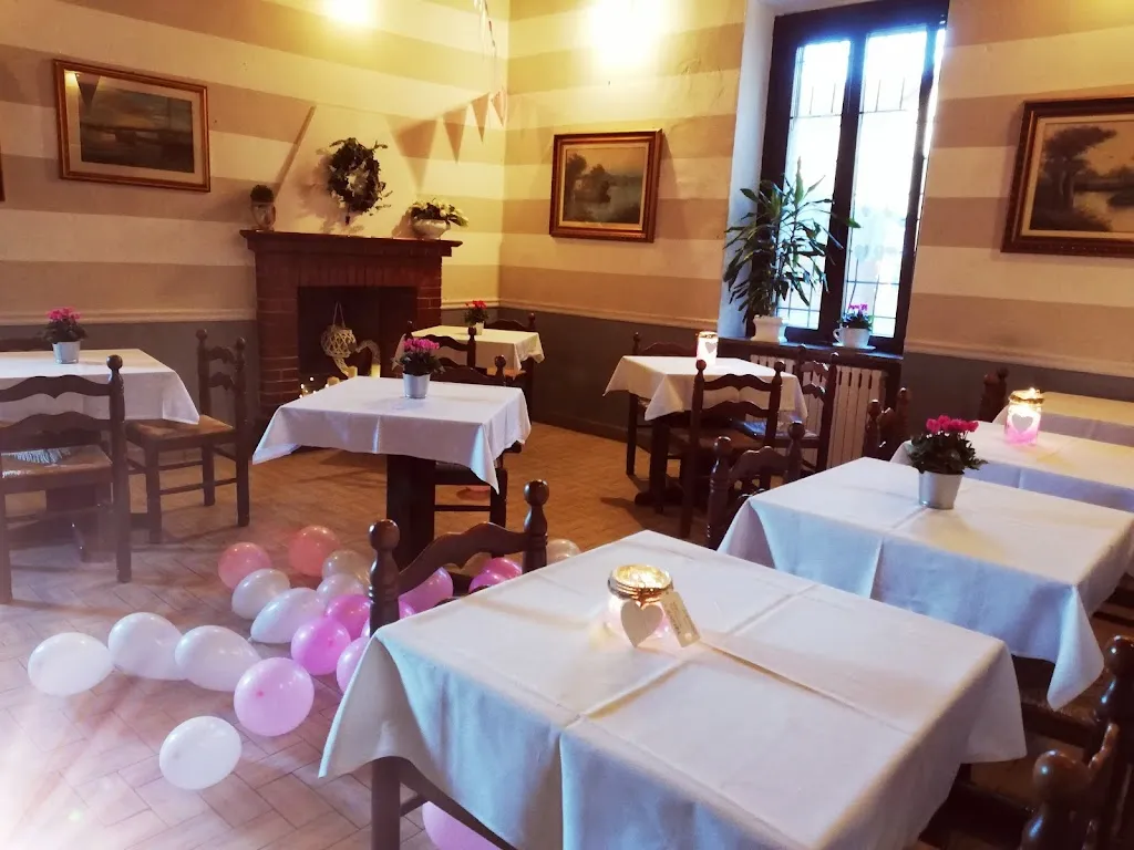Monnalisa restaurant in Casalmaiocco