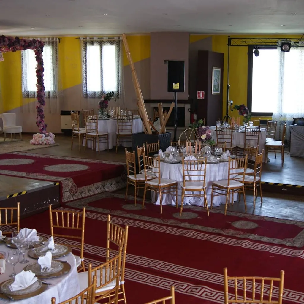 Seven Music Restaurant restaurant in Casalmorano