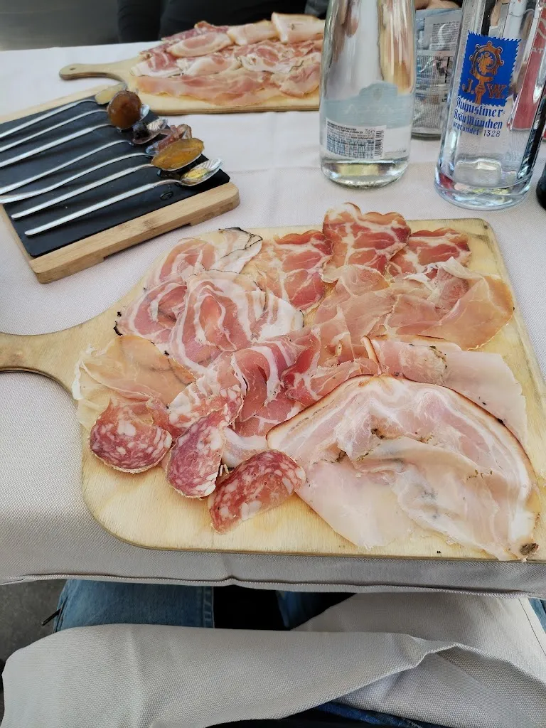 Pizzeria Trattoria San Rocco_Casalromano_slider_image_3