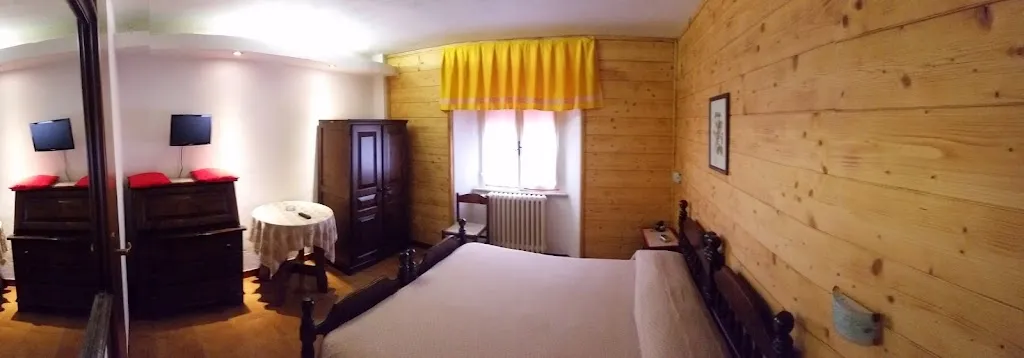 Albergo Alpino - Hotel a 3 stelle con ristorante di piatti tipici_Casargo_slider_image_2