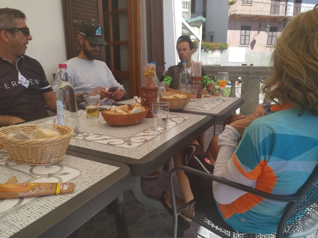 Carlo Calleri_Locanda del Pittore_Casalzuigno_review