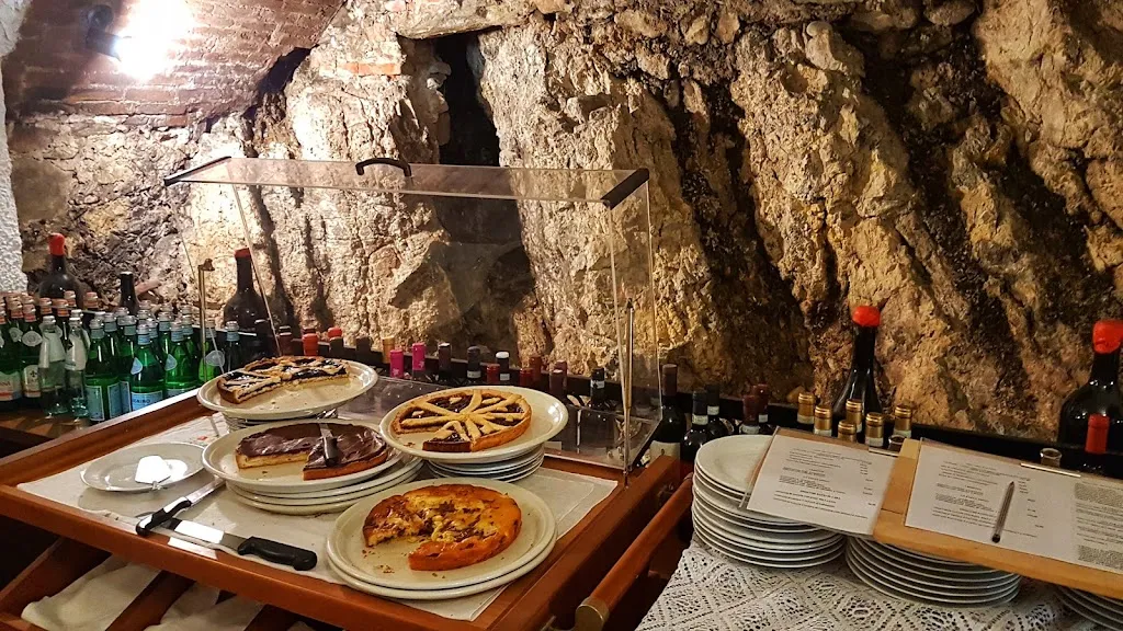 Ristorante Grotto S. Anna - Cuveglio_Casalzuigno_slider_image_3