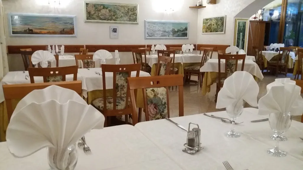 Ristorante Pizzeria Del Centro da Filippo restaurant in Casalzuigno