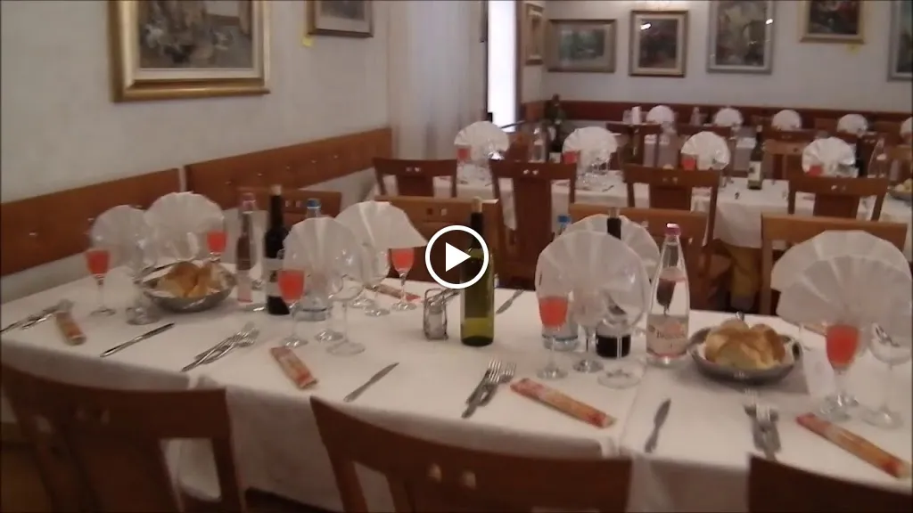 Ristorante Pizzeria Del Centro da Filippo_Casalzuigno_slider_image_2