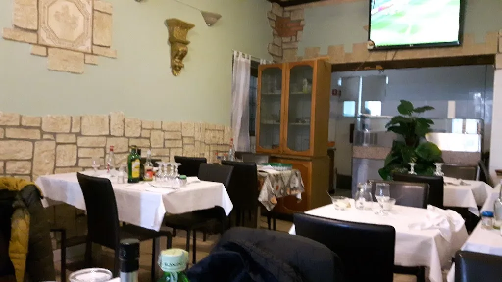 Ristorante Due Fiumi restaurant in Casarile