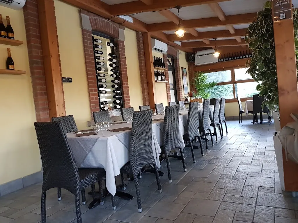 La Vecchia Stazione restaurant in Casarile