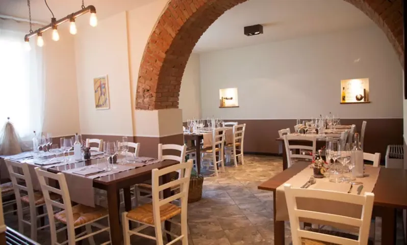 Osteria Fra' Pellizza restaurant in Casatisma