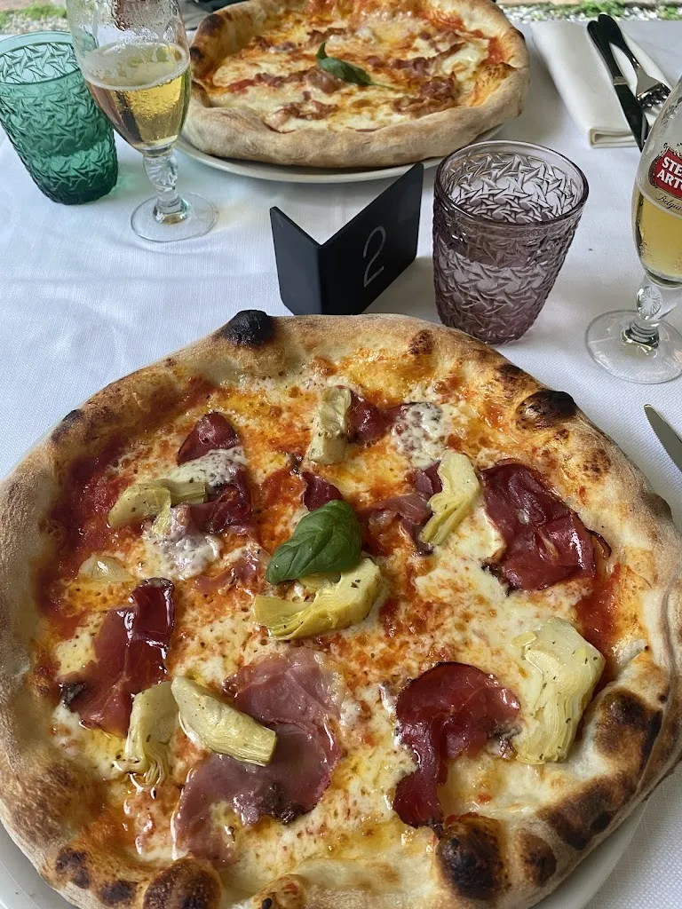 Naomi Obin_Mario Lounge & Restaurant_Casciago_review