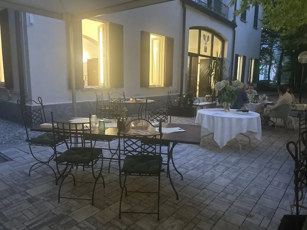 Mario Lounge & Restaurant_Casciago_slider_image_2