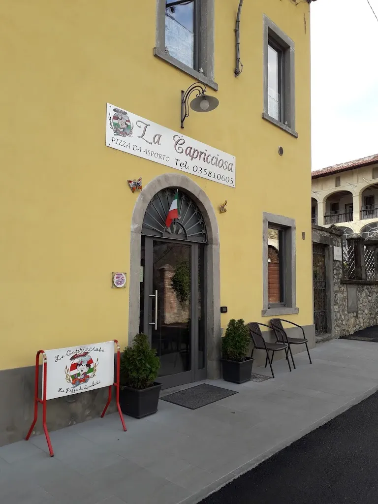 Pizzeria La Capricciosa da Manuel_Casazza_slider_image_1