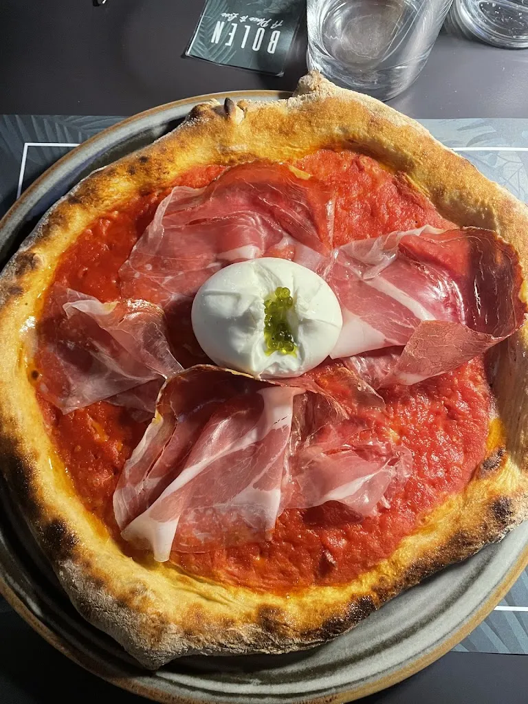 Bolen | A Place To Live_Casazza_slider_image_2