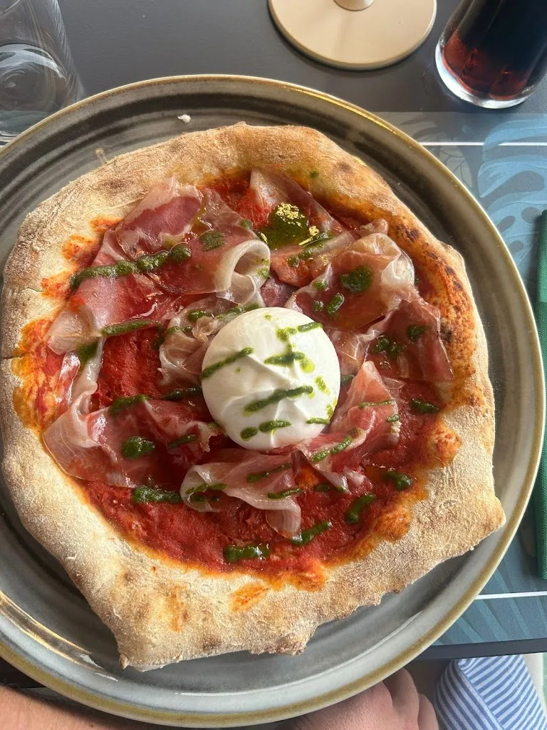 Bolen | A Place To Live_Casazza_slider_image_3