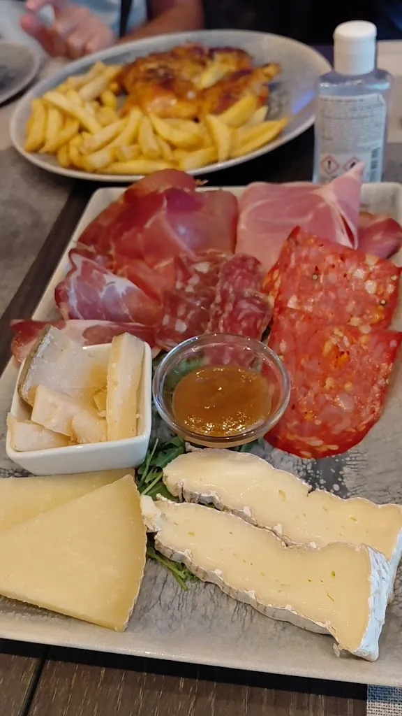 Damanzi Ristorante Braceria_Borgo Santa Maria Immacolata_slider_image_2