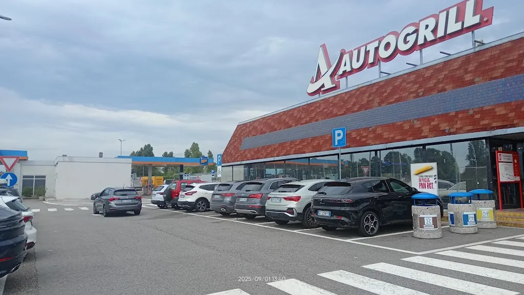 Autogrill_Casalpusterlengo_slider_image_2