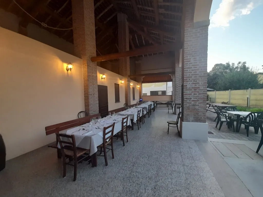 Trattoria dei Viaggiatori restaurant in Caselle Landi