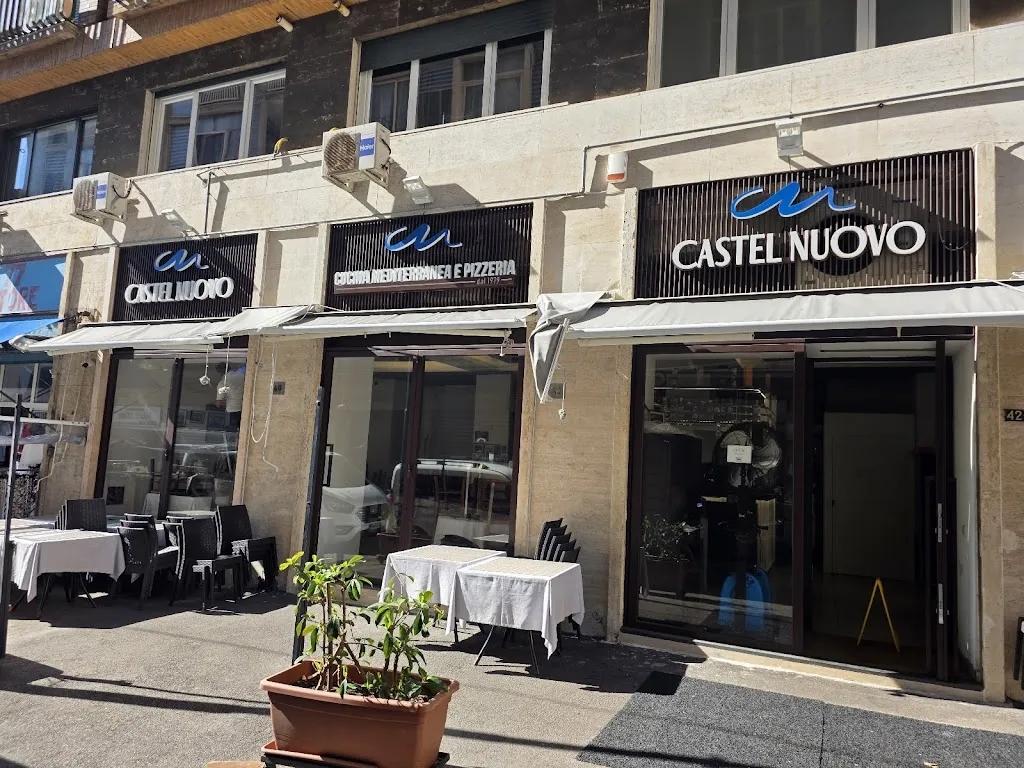 Trattoria Castel Nuovo restaurant in Case Nuove