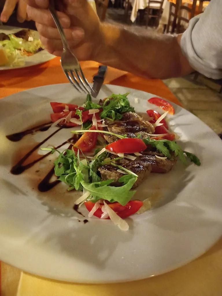 Rosaria Borriello_Villa Tirone_Case Nuove_review