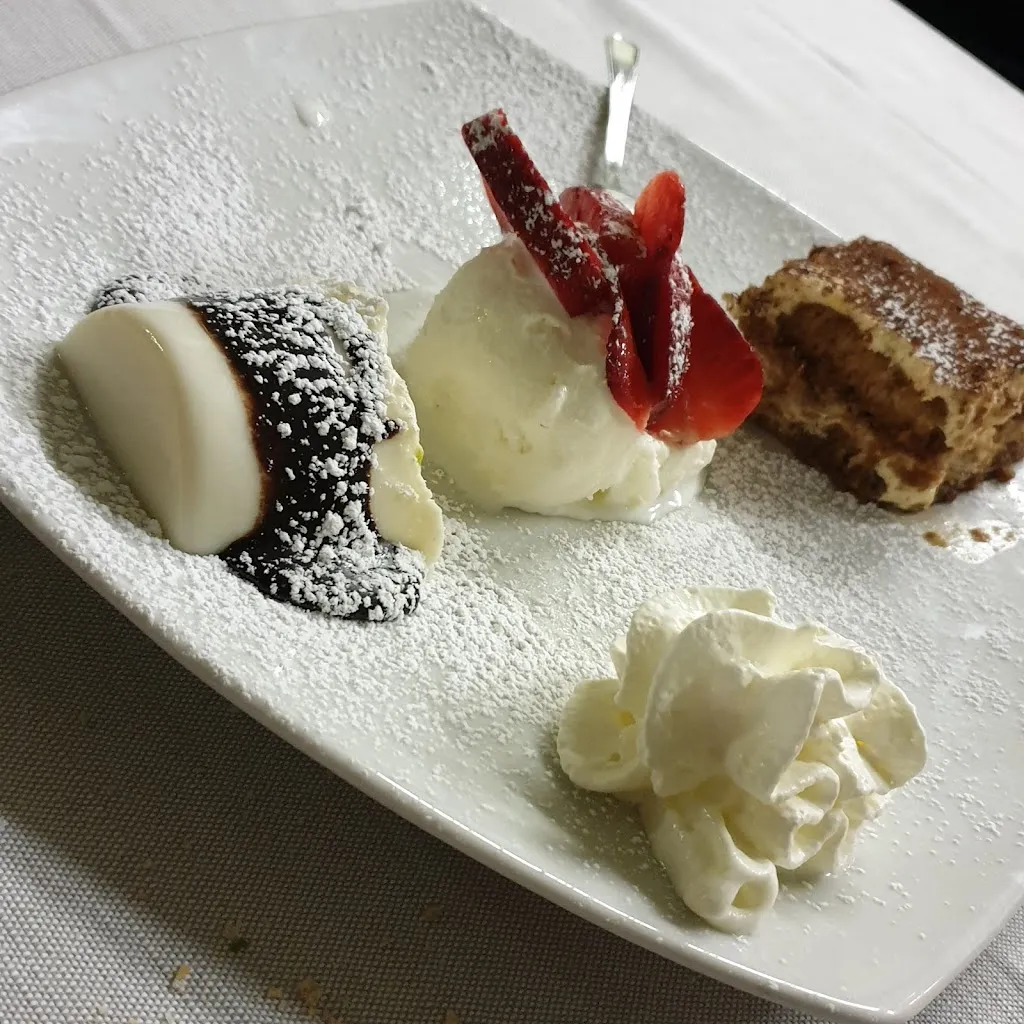 Riccardo Alberti_Ristorante Pizzeria Amalfi di Pezzera Diego_Casnigo_review