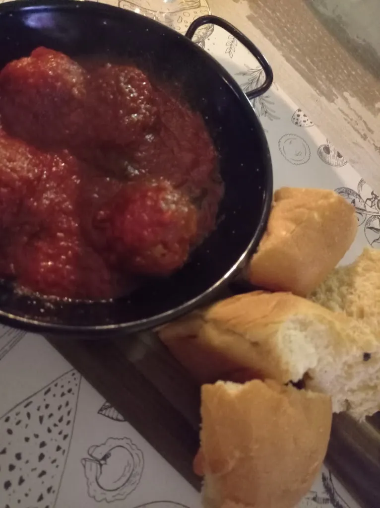 Marta Villa_Kalamitika bistrot_Casnate Con Bernate_review