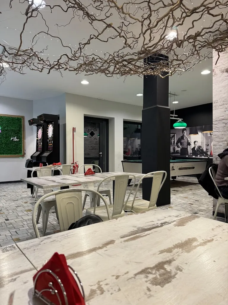 Kalamitika bistrot restaurant in Casnate Con Bernate