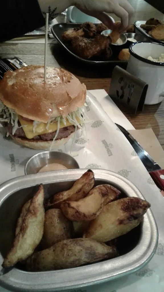 nicole dinzey_Doppio Malto Casnate_Casnate Con Bernate_review