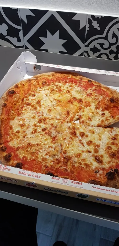 Menu_La Comasca - Pizzeria & Pinseria_Casnate Con Bernate_image_8