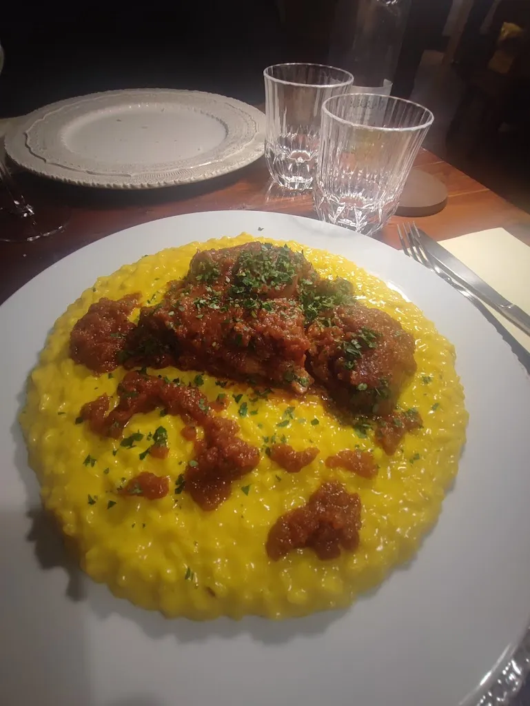 Laura_Enoteca Raiteri Snc Di Raiteri Luigi Mario_Casorate Primo_review