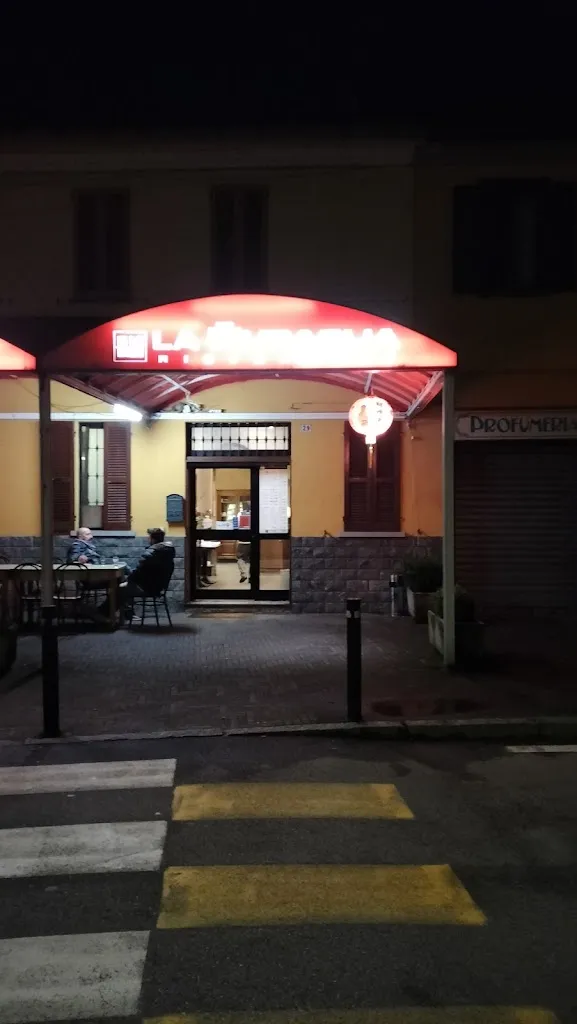 Clara Della Giacomo_La Muraglia_Casorate Primo_review