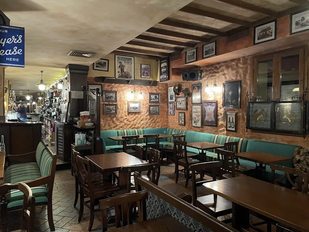 Johnnie Fox's_Casorate Sempione_slider_image_1