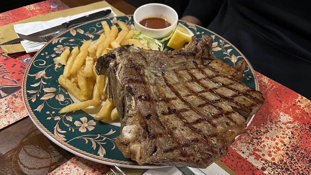 Johnnie Fox's_Casorate Sempione_slider_image_3