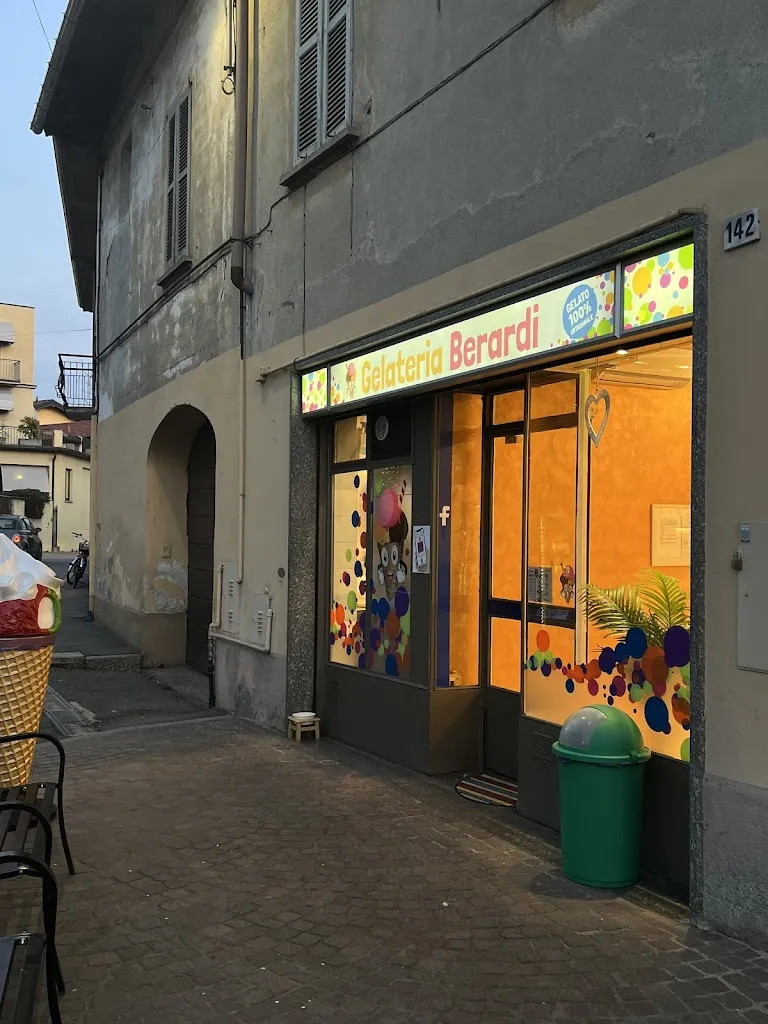 ann_Gelateria Berardi_Casorate Sempione_review