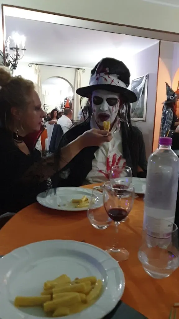 Ristorante Lago dei Salici - Villa Puccini 2_Cassano Valcuvia_slider_image_2