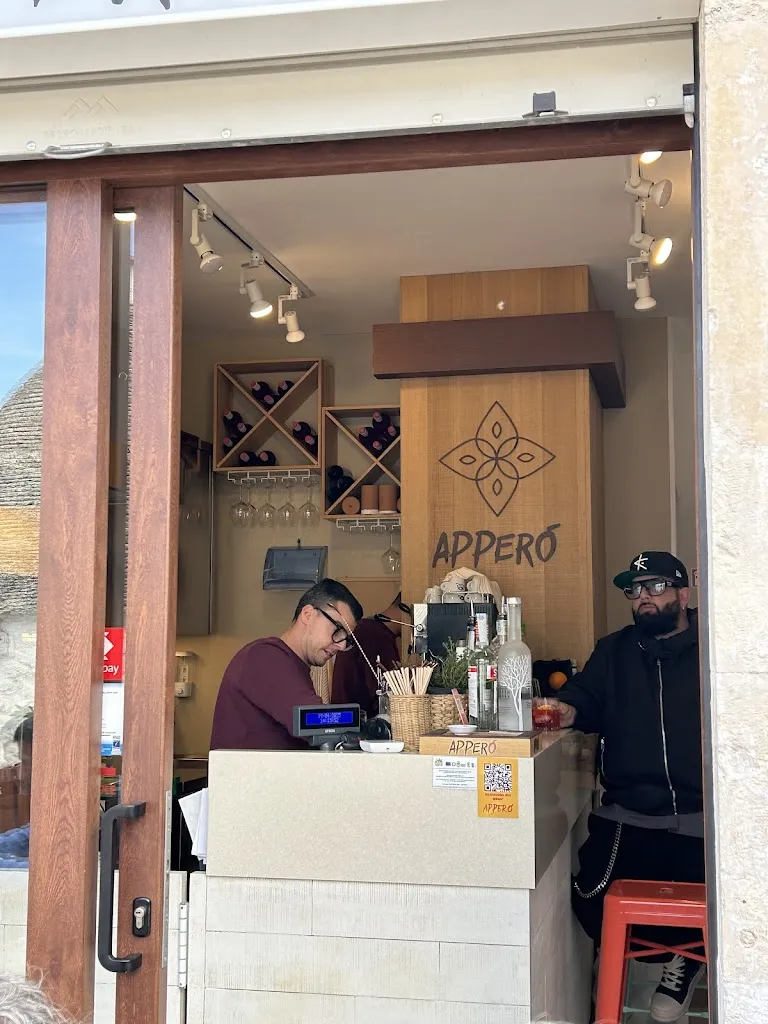 APPERÓ restaurant in Alberobello