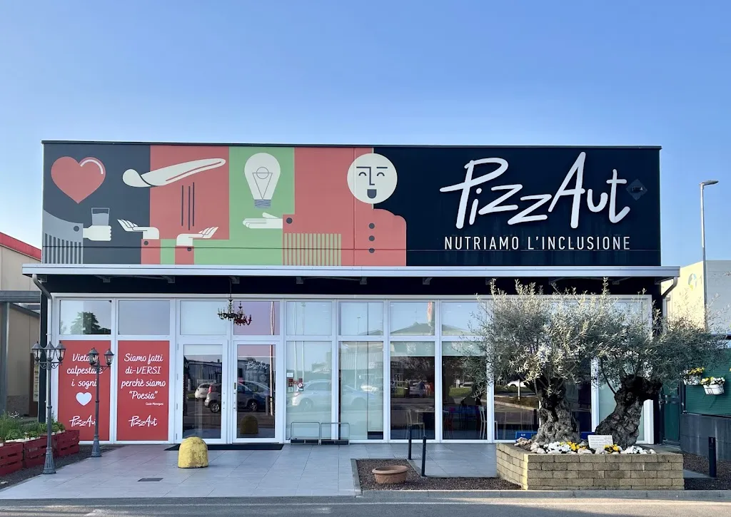 PizzAut restaurant in Cassina de' Pecchi