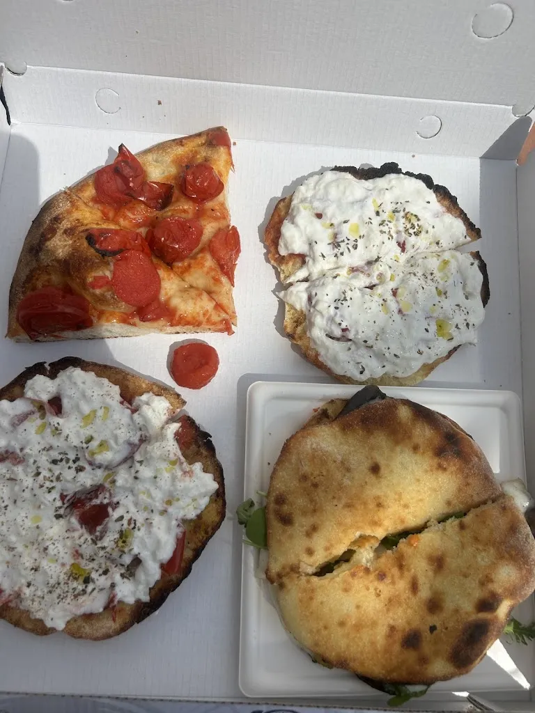 Oliwia Cichosz_La Lira Focacceria_Alberobello_review