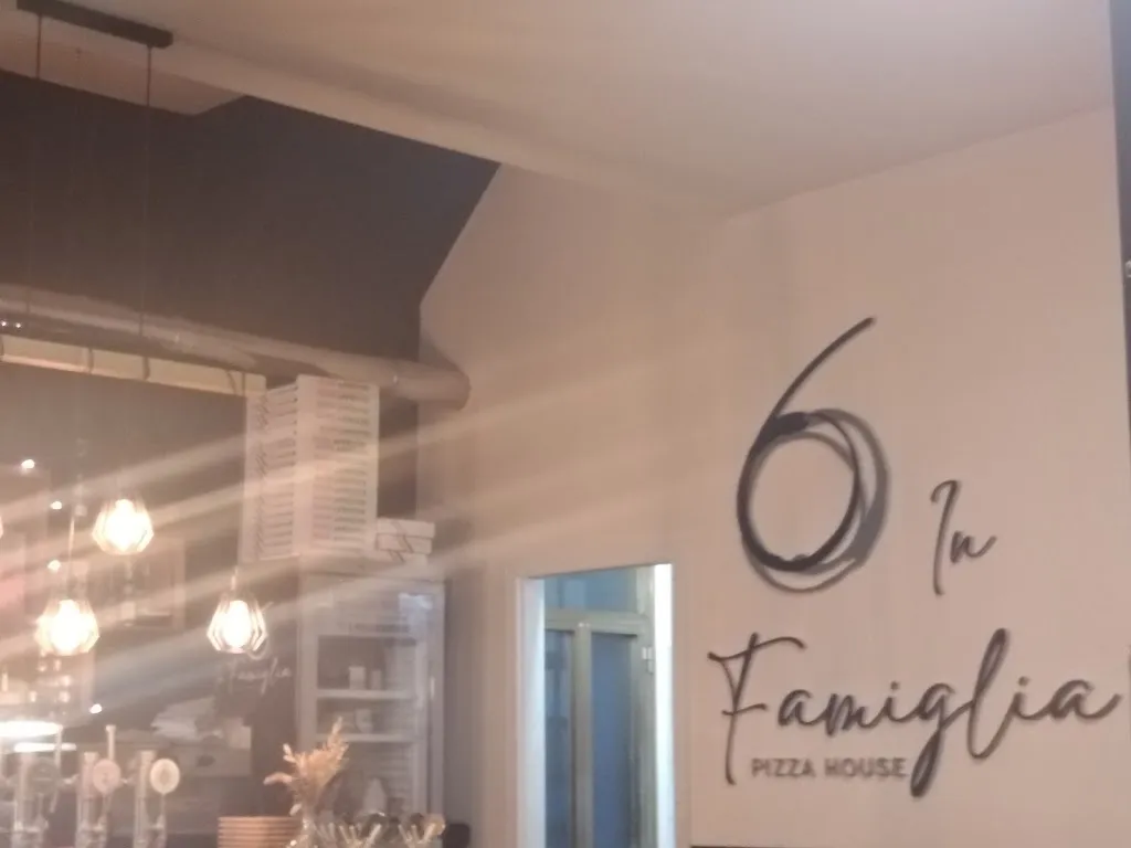 alessandra zambetta_6 in famiglia - Pizza House_Cassina de' Pecchi_review