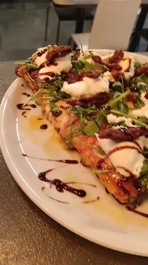 6 in famiglia - Pizza House_Cassina de' Pecchi_slider_image_2