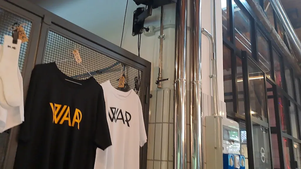 Birrificio WAR_Cassina de' Pecchi_slider_image_2