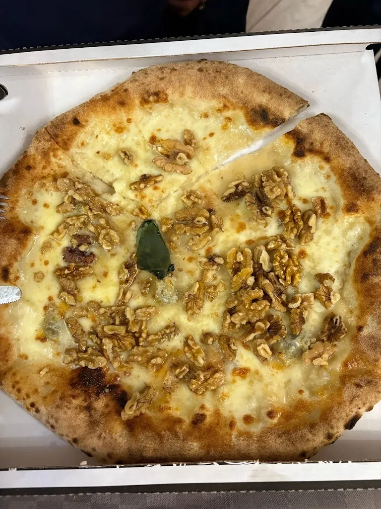 Giusy C_Pizzeria Farinascere_Cassina de' Pecchi_review