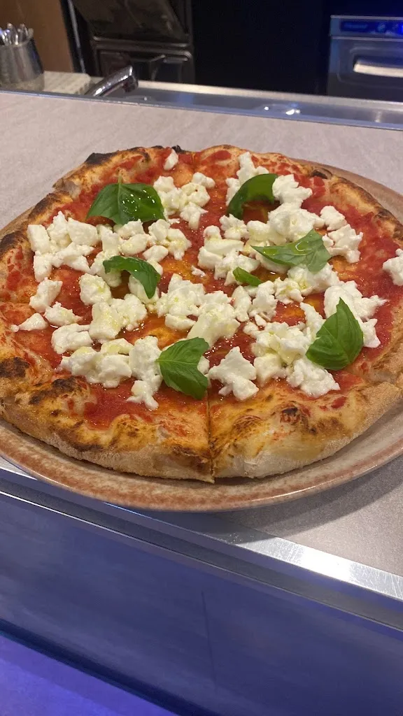 gianluca caso_Metalpizza e pariggin_Cassina de' Pecchi_review