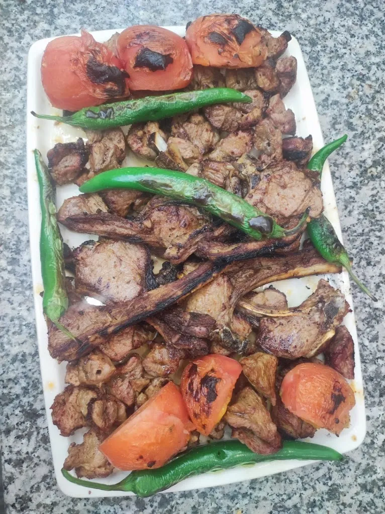 Star Golden Turkish Kebap Pizza Grill_Castegnato_slider_image_3