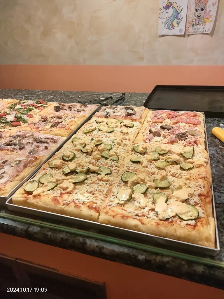 Pizza al Taglio Senso Unico_Castel d'Ario_slider_image_3