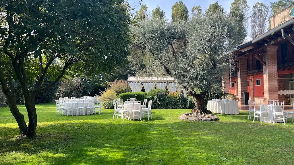 Cascina Bardellino restaurant in Castel Gabbiano